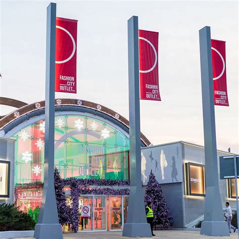 fashion city outlet.